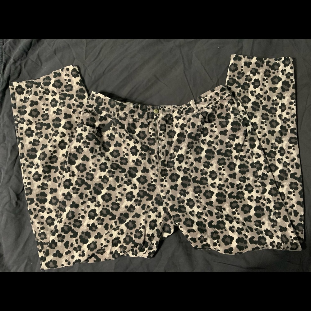Size 14 Dana Buchman pants